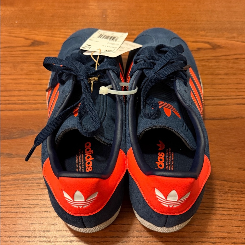 NWT Adidas Originals Gazelle Shoes - Picture 4 of 7